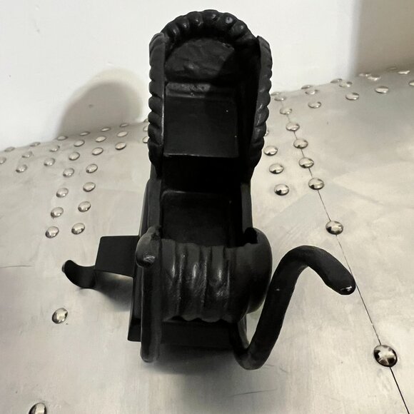 Pottery Barn Santa's Sleigh Stocking Holder Hanger Cast Iron RETIRED - Picture 3 of 4